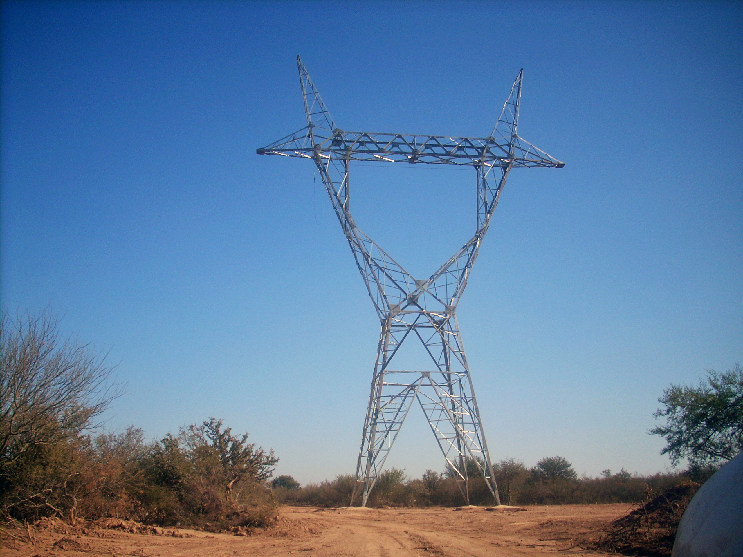 Línea de Alta Tensión 500 kV. Rincón Santa María
